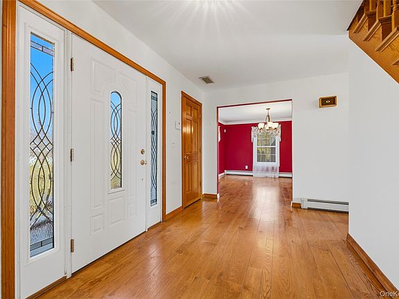 4th image of 462 Ridge Road