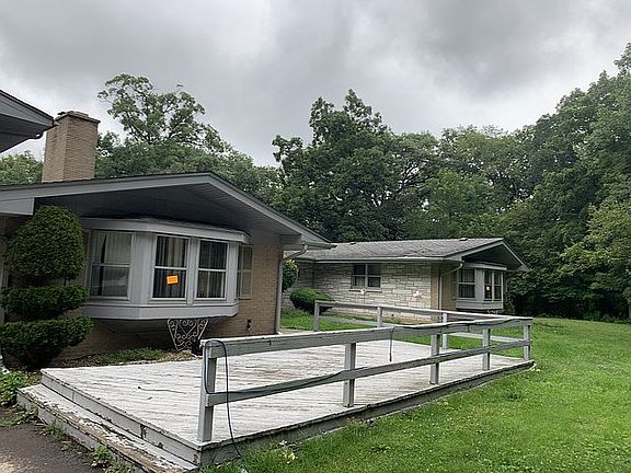 5th image of 100 Thorn Creek Dr