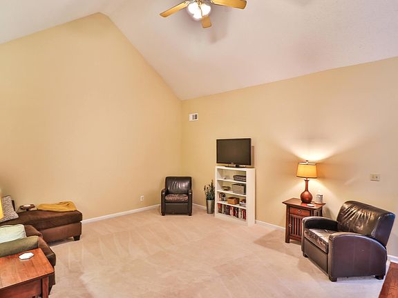 4th image of 3606 Delverton Way
