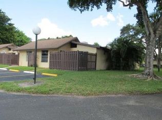 100 Essex Rd #4-38, Hollywood, FL 33024