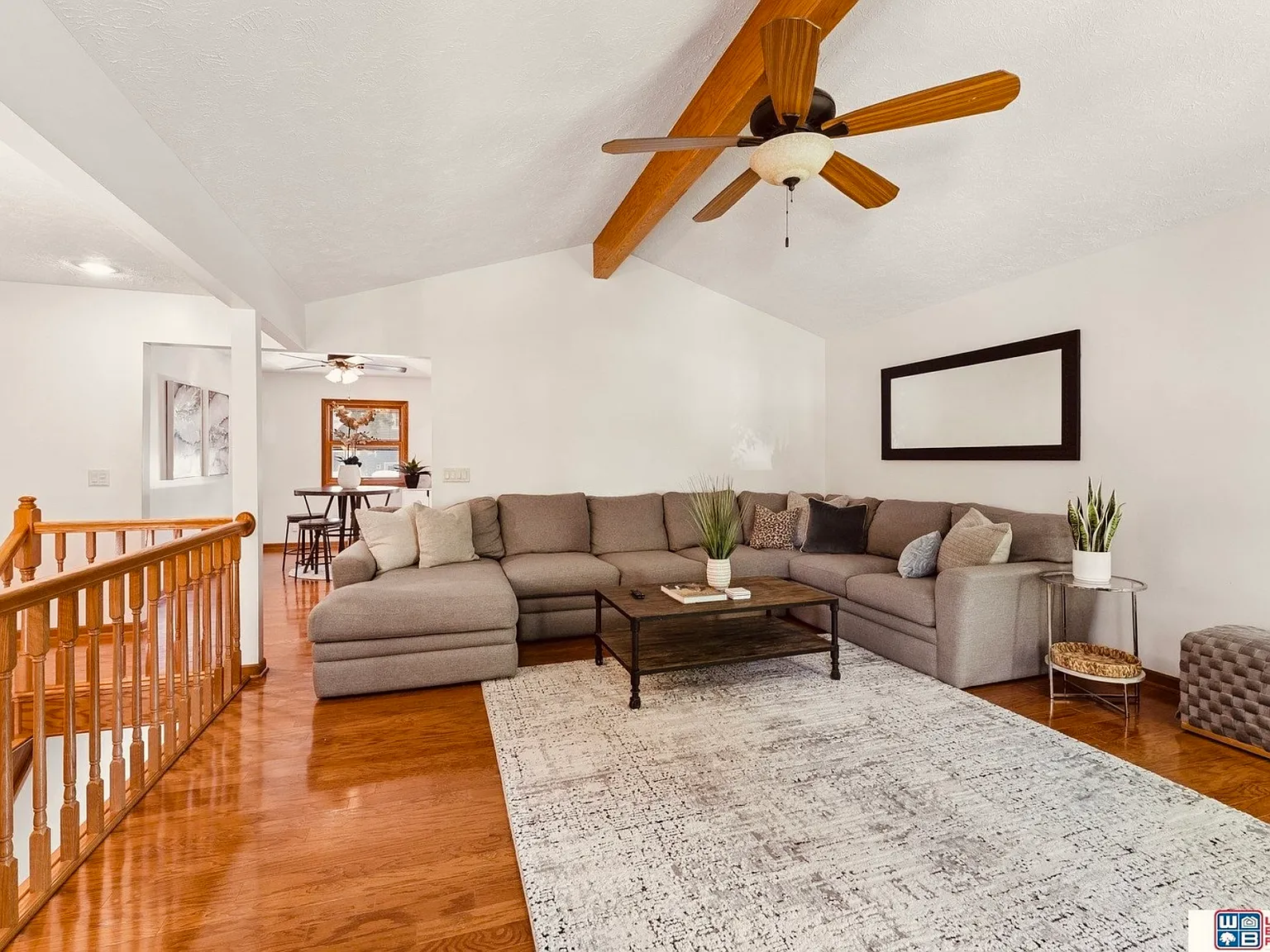 3 bed, 2.5 bath, 1872 sqft, $2,500 — Photo 2