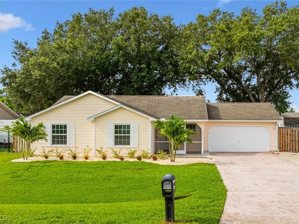 8492 Coral Dr, Fort Myers, FL 33967