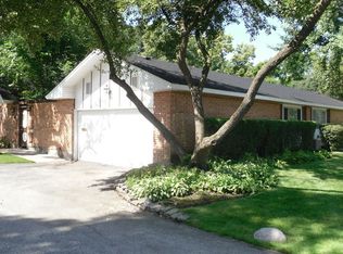 1 Exeter On Oxford, Rolling Meadows, IL 60008