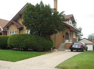 6826 Riverside Dr, Berwyn, IL 60402