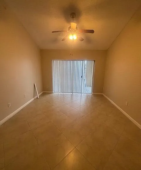 2640 S University Dr #305 — Photo 2