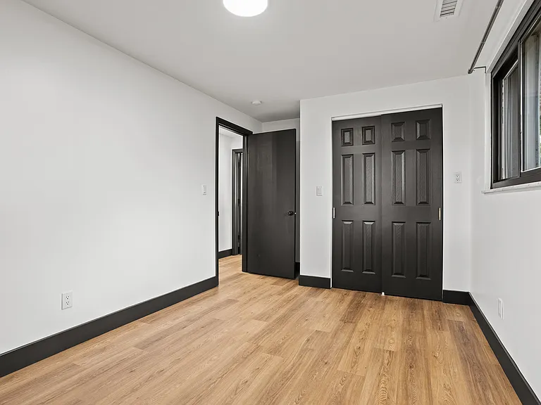 406 Heather St — Photo 22
