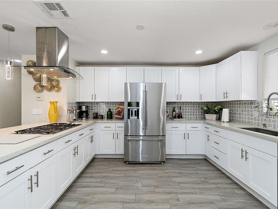 1st image of 66092 Mission Lakes Blvd
