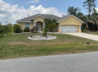 113 Red Cedar Park, Rotonda West, FL 33947