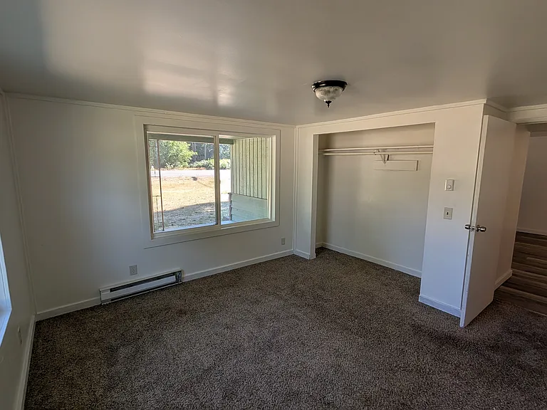 2399 SE Sedgwick Rd — Photo 18