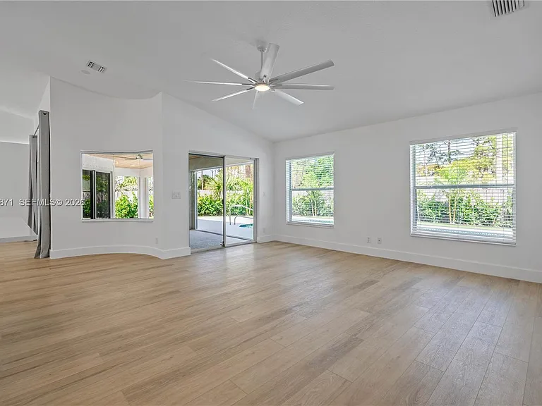 5923 Loxahatchee Pines Dr — Photo 45