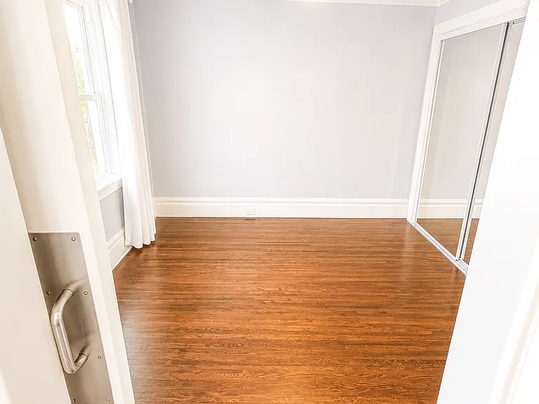 733 Florida St — Photo 10