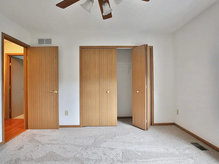 7567 Ladywell Ct — Photo 26