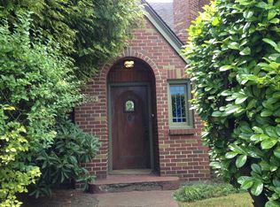 2905 NE 65th St, Seattle, WA 98115