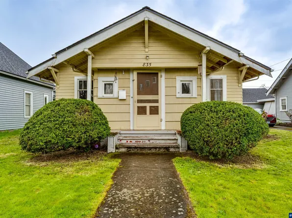 835 Maple St, Junction City, OR 97448