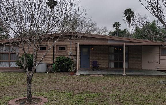 5th image of 704 Upas Ave