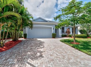 1316 Shoreline Cir, Sebastian, FL 32958