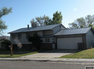 160 Keith Dr, Green River, WY 82935