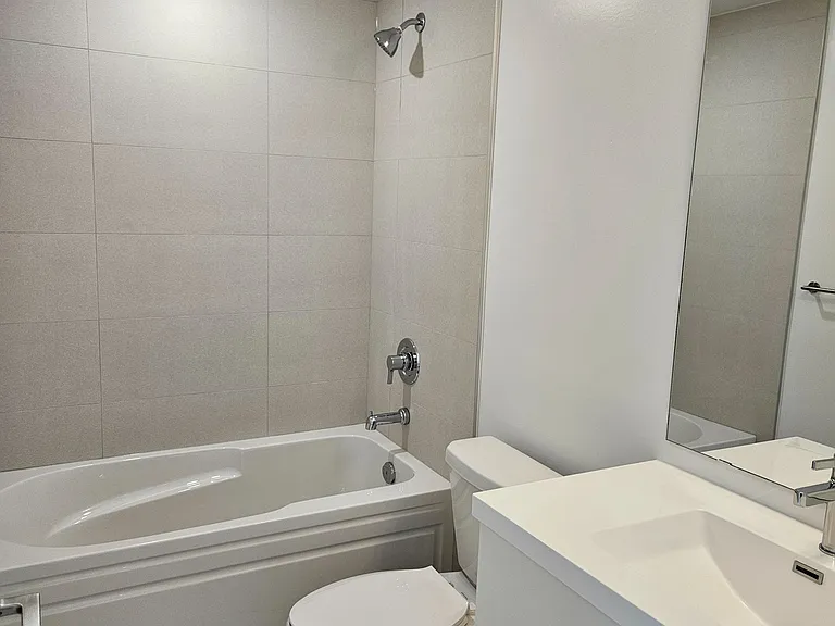2545 Simcoe St N #2210 — Photo 8