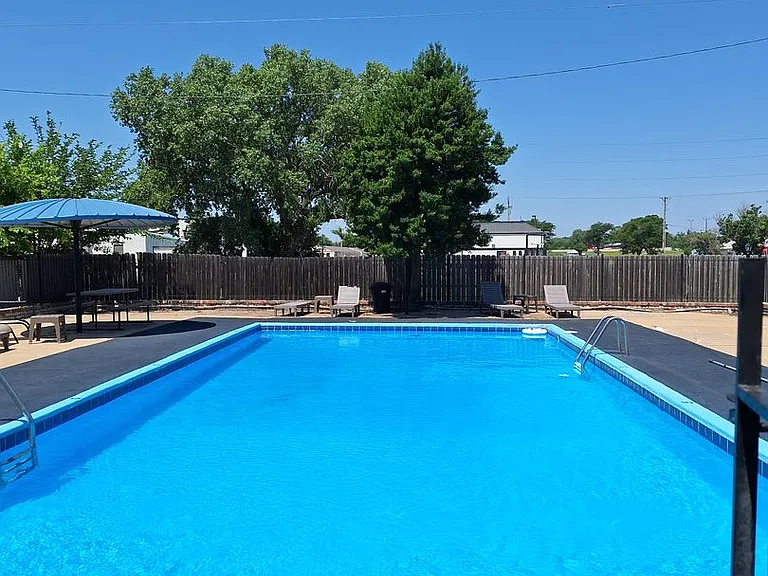 Danish Village Apartments — Photo 38