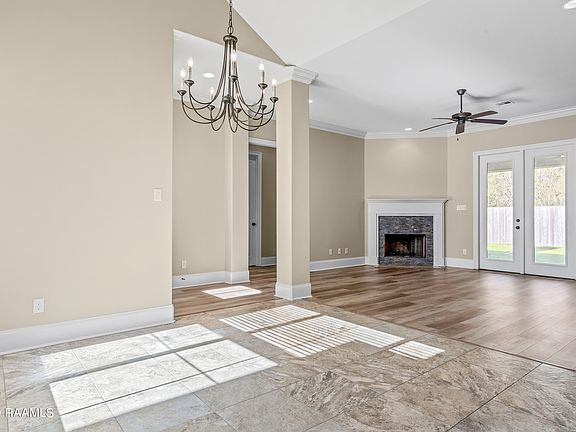 4th image of 107 Grassland Ave