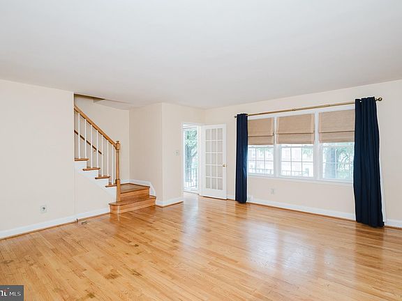 5th image of 8106 Glen Gary Rd