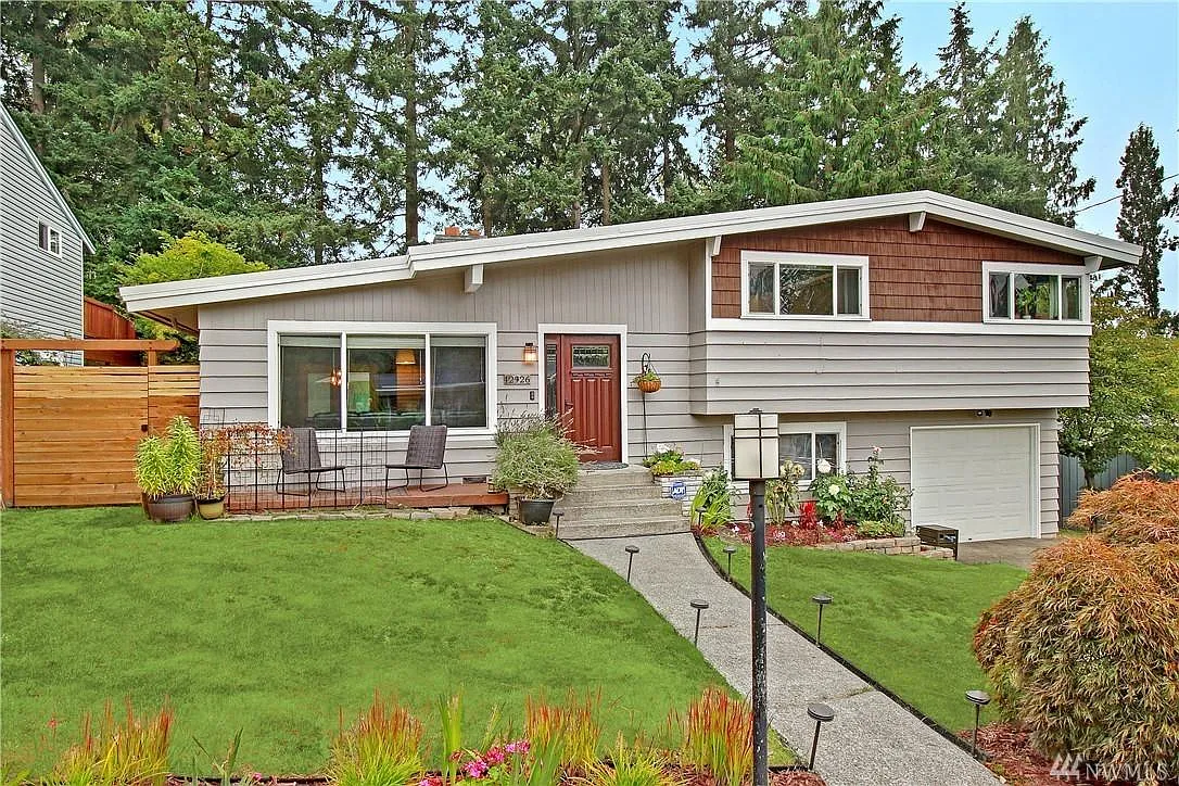 12926 74th Ave S photo 1