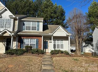 5227 Magnolia Tree Ln, Charlotte, NC 28215