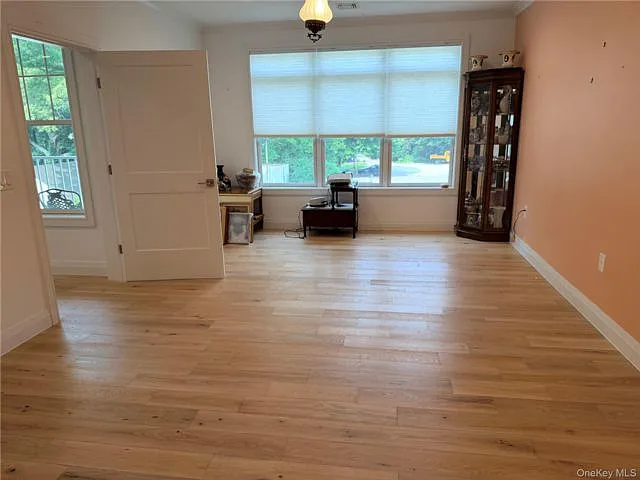 2 bed, 2.0 bath, 1475 sqft, $6,000 — Photo 4