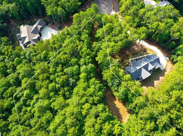 407 Nesting Pine Ct, Seneca, SC 29672