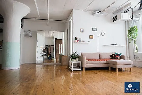 Rented by Sommerlyn Associates | media 16