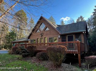 2354 Forest Dr W, Pocono Lake, PA 18347