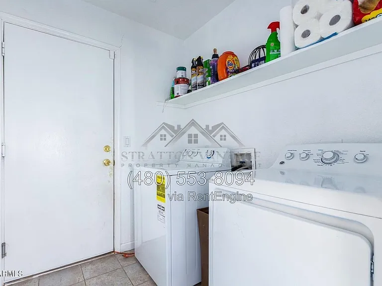 2195 E Sherri Dr — Photo 20