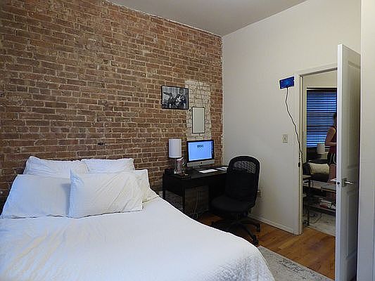 2nd image of 226 E 85th St APT 2C