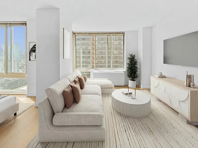 260 W 54th St #31F — Photo 3