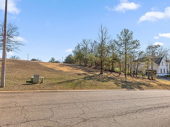 5th image of 7030 River Run Dr #39