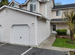 121 21st St SE APT D, Auburn, WA 98002