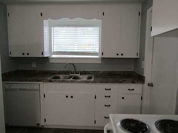 5th image of 8606 Custer Rd SW
