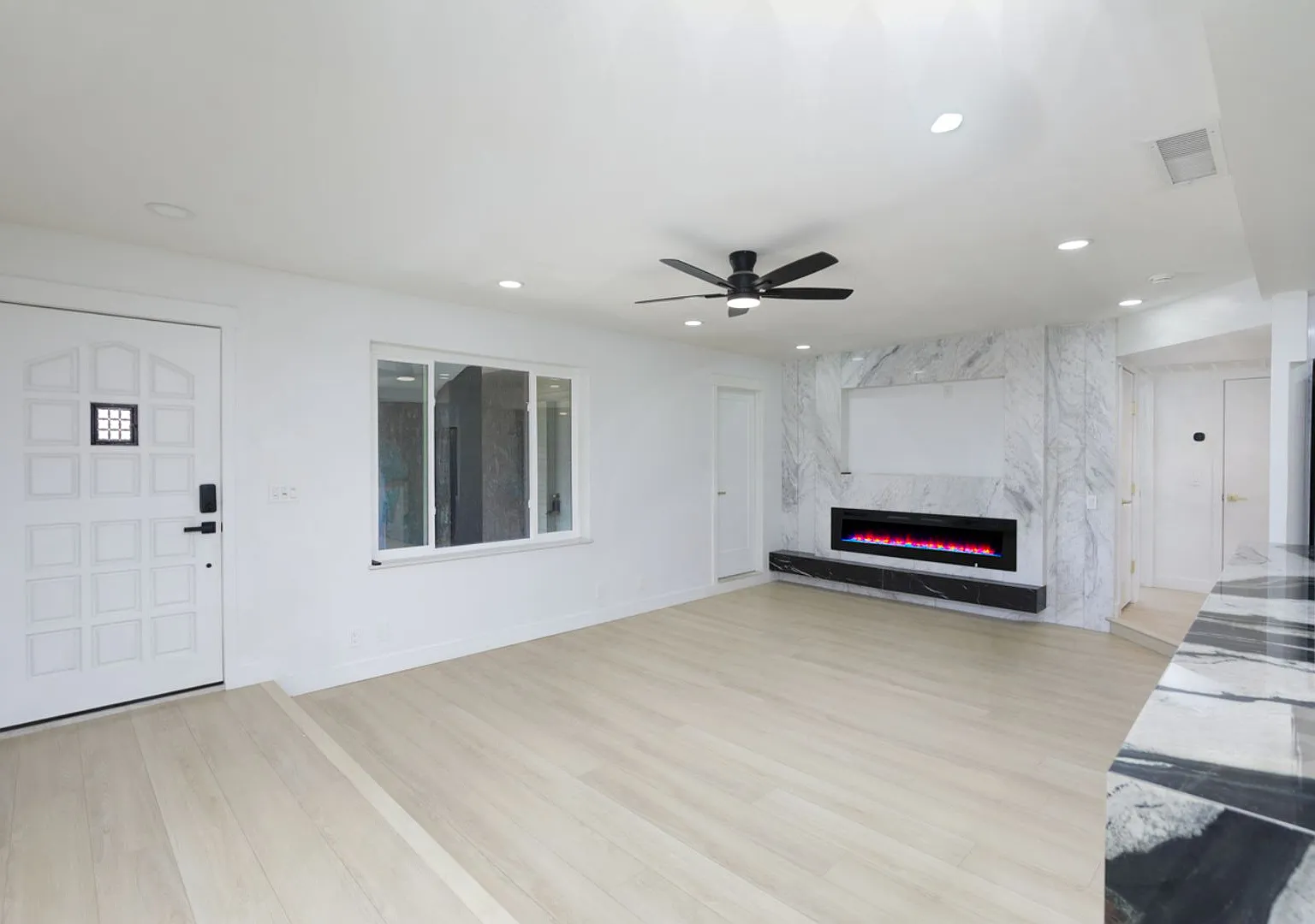 3 Bedroom - 2 Bathroom Home — Photo 4