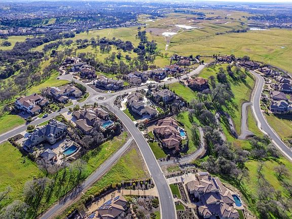 5th image of 212 Corte Sendero