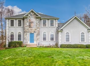 12 Makefield Cir N, Allentown, NJ 08501