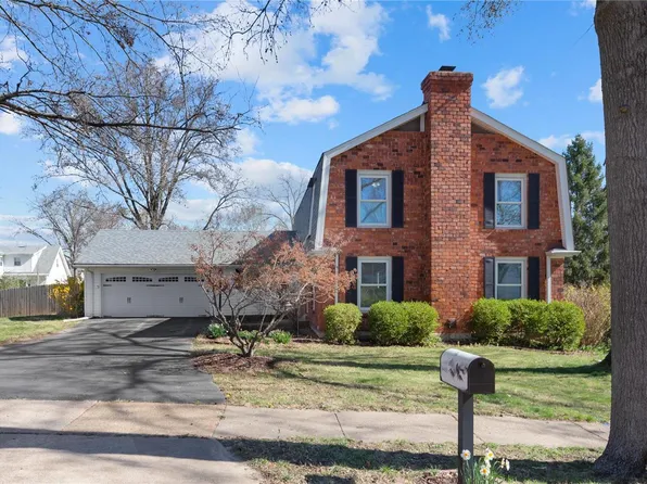 14489 Rogue River Dr, Chesterfield, MO 63017
