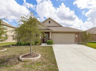 419 Hendelson Ln, Hutto, TX 78634