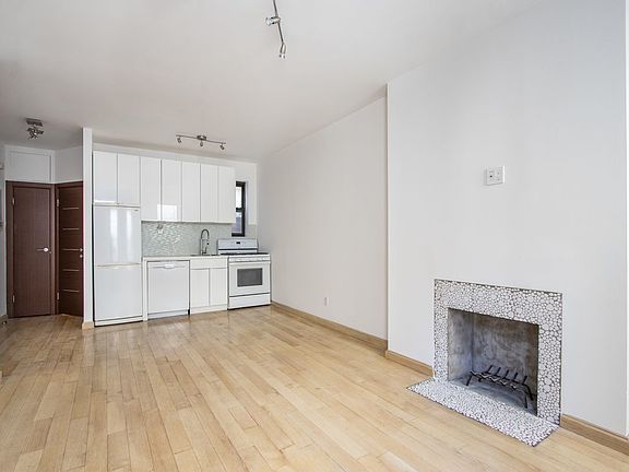 3rd image of 5 Weehawken St #4F