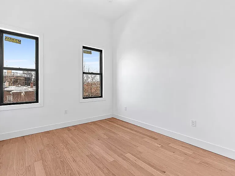1179 Putnam Ave #2 — Photo 6