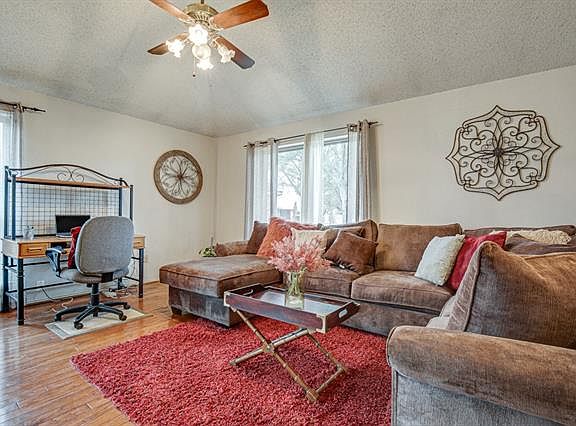 5th image of 2709 Brookside Dr