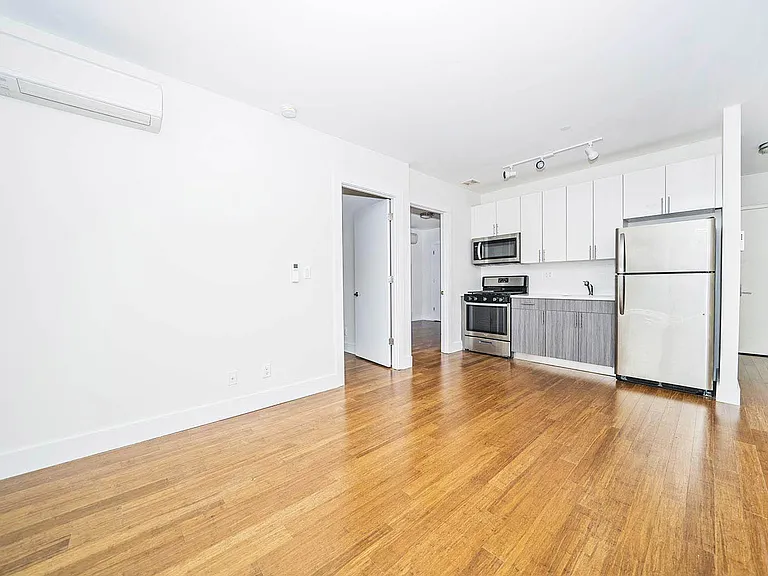 1568 Pacific St #4B — Photo 11