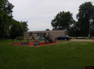 2652 215th Ave, Minnesota Lake, MN 56068