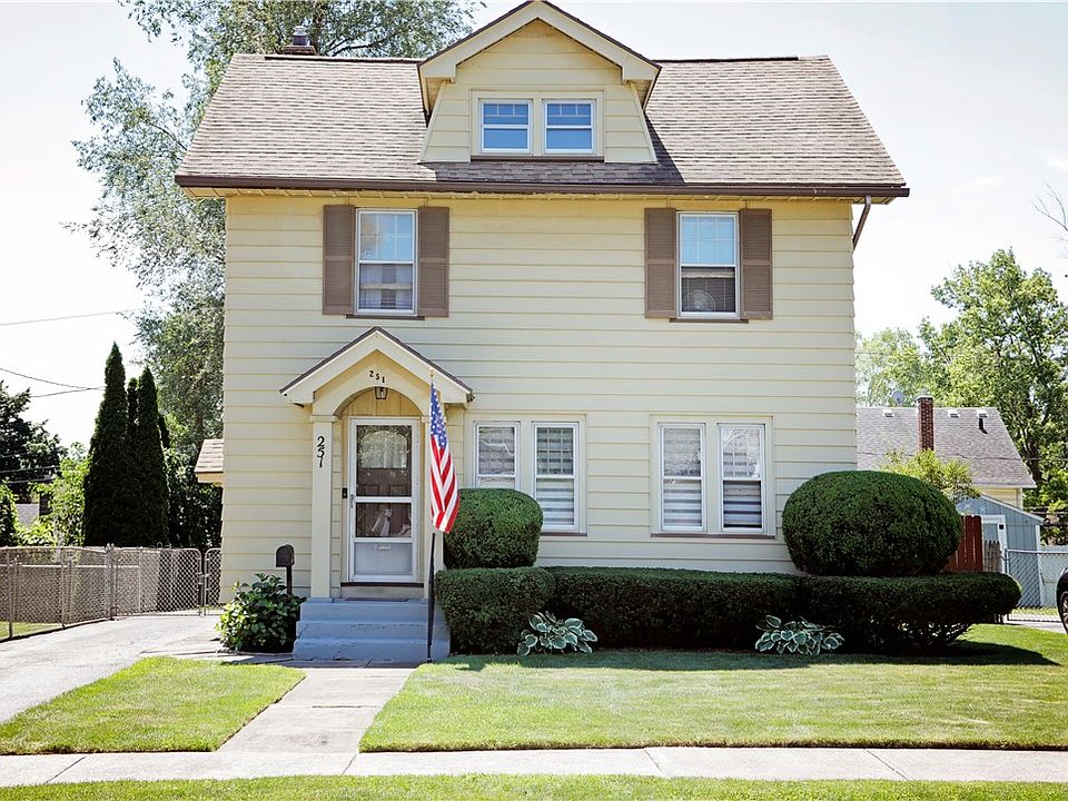 1st image of 251 Brockley Rd