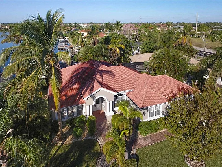 4808 SW 5th Pl — Photo 23