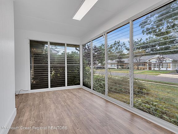 4th image of 10C Carnation Drive